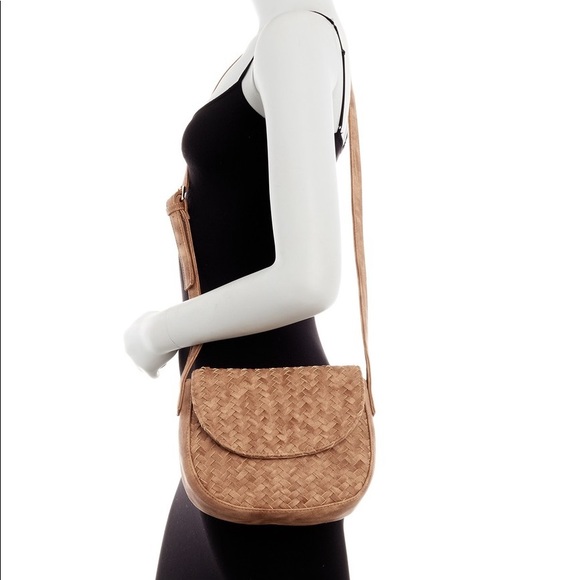 Deux Lux Woven Madison Saddle Bag - Picture 4 of 6